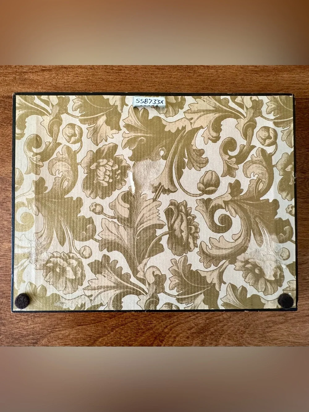 Framed Magnolia Floral Wall Art – Vintage Style Gold Frame – 8” x 6”